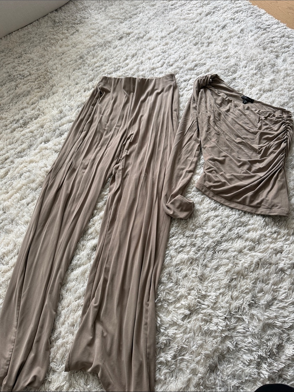 Dynamite Women’s Wide-Leg Jumpsuit Set in Taupe